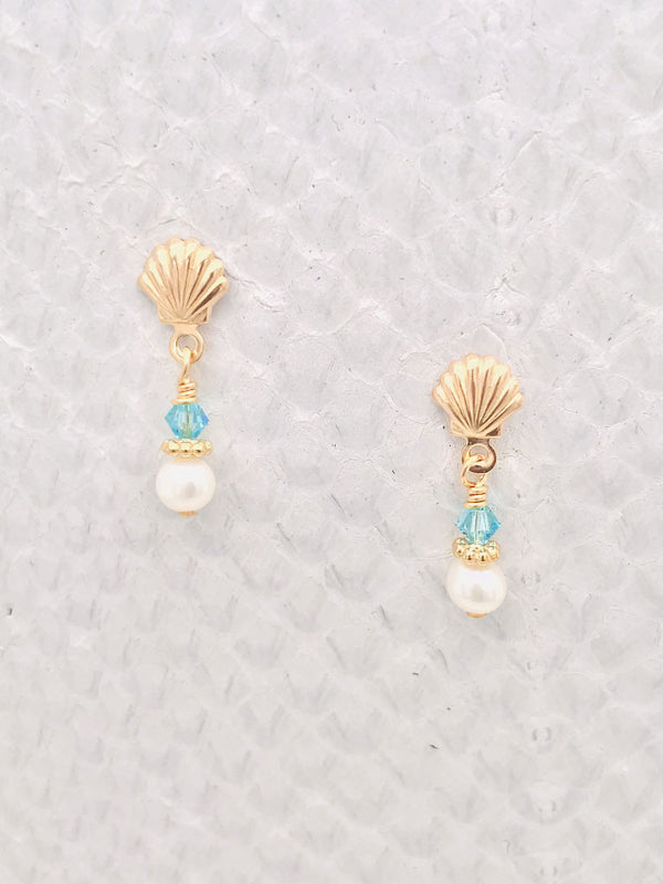 Beach Post – Gold Scallop Shell with Aquamarine Swarovski Crystals and Freshwater Pearls