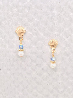 Beach Post – Gold Scallop Shell with Light Sapphire Swarovski Crystals and Freshwater Pearls