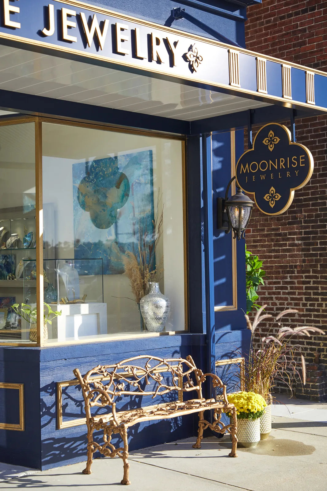 Museum stores and curated gift shops